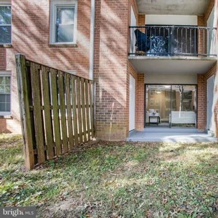 Image 3 - 876 Quince Orchard Boulevard, Brown, Gaithersburg, MD 20899, USA - Condo for rent
