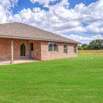 Image 5 - 401 Northwest Sandstone Avenue, Cache, Comanche County, OK 73527, USA - House for sale