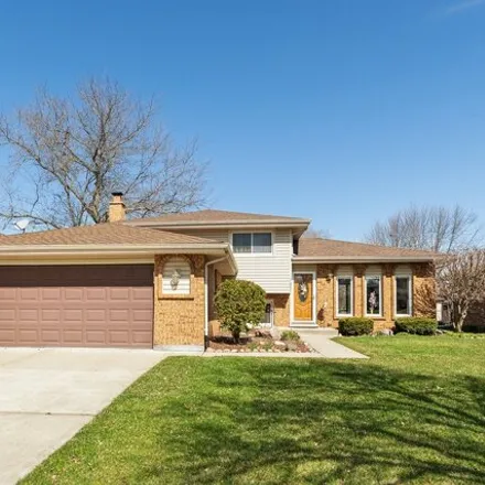 Buy this 3 bed house on 11106 Kimberly Trail in Mokena, IL 60448