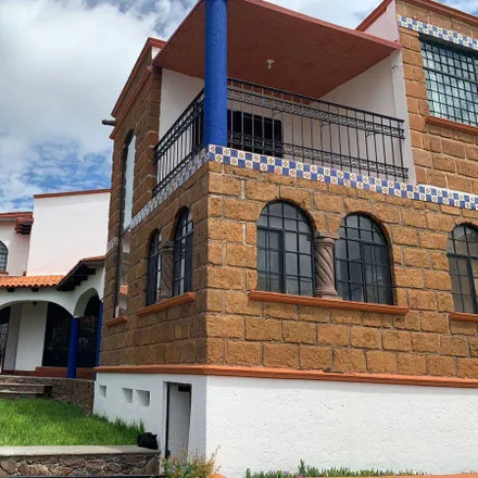 Buy this studio house on Cerro Prieto in Delegaciön Santa Rosa Jáuregui, Juriquilla