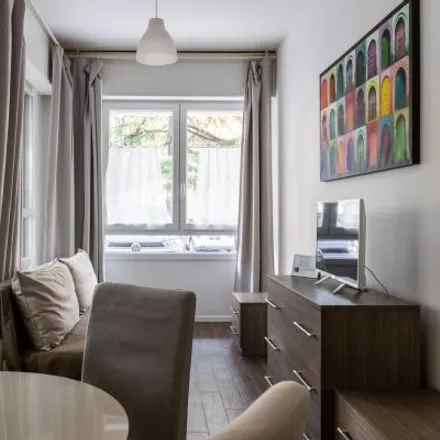 Image 2 - Via Francesco Rizzoli, 2, 40125 Bologna BO, Italy - Apartment for rent