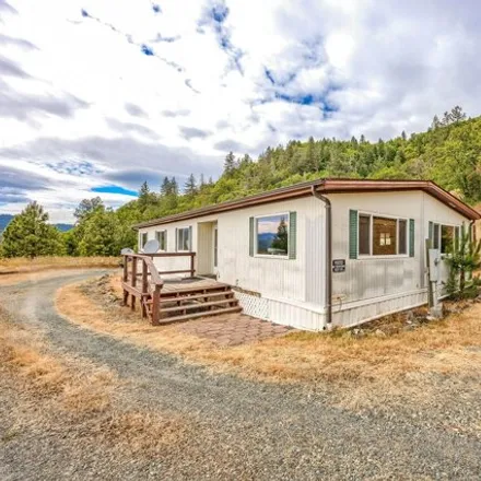 Image 2 - 1590 Old Highway 99, Grants Pass, Oregon, 97526 - Apartment for sale