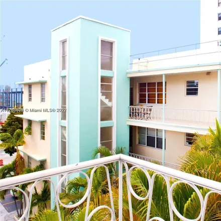 Rent this 1 bed condo on 1751 Washington Avenue in Miami Beach, FL 33139
