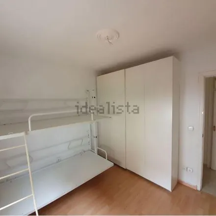 Image 4 - Calle Luis Montoto, 41007 Seville, Spain - Apartment for rent
