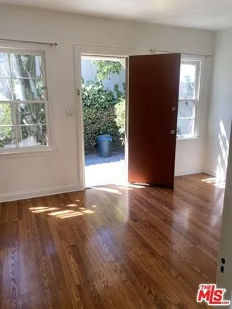 Image 3 - 11319 1/2 Iowa Ave, Los Angeles, California, 90025 - Apartment for rent