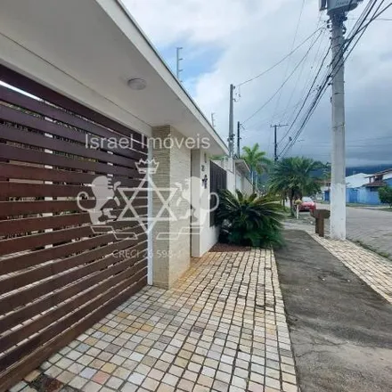 Buy this 3 bed house on Avenida Goiás in Indaiá, Caraguatatuba - SP