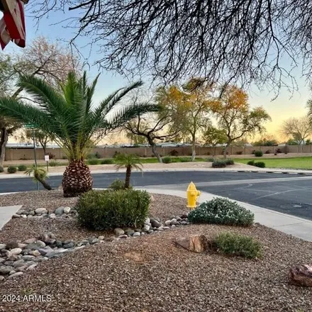 Image 2 - 7006 West Kings Avenue, Glendale, AZ 85382, USA - House for sale