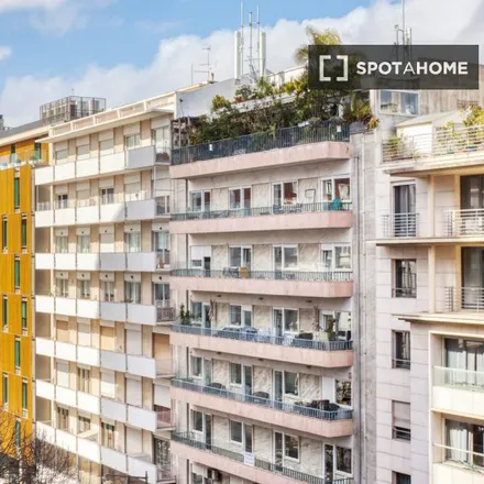 Image 6 - Avenida Casal Ribeiro 35, 1000-092 Lisbon, Portugal - Apartment for rent
