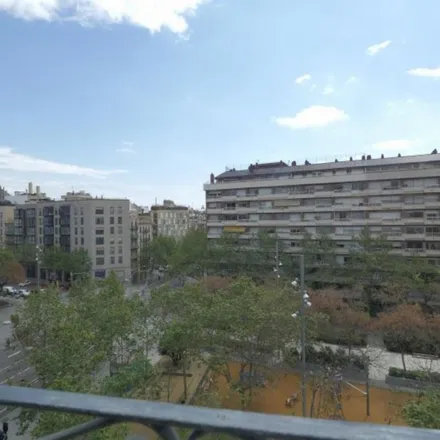 Image 2 - Carrer de València, 95, 08029 Barcelona, Spain - Apartment for rent