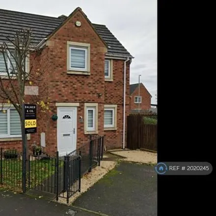 Rent this 3 bed duplex on Catherine Way in Newton-le-Willows, United Kingdom