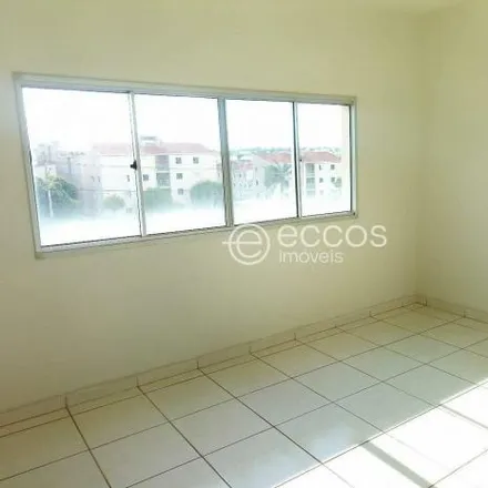 Buy this 2 bed apartment on Rua Maria Fernandes in Chácaras Tubalina e Quartel, Uberlândia - MG