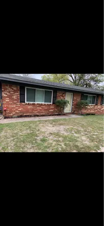 Rent this 3 bed house on 508 Ravenwood Dr