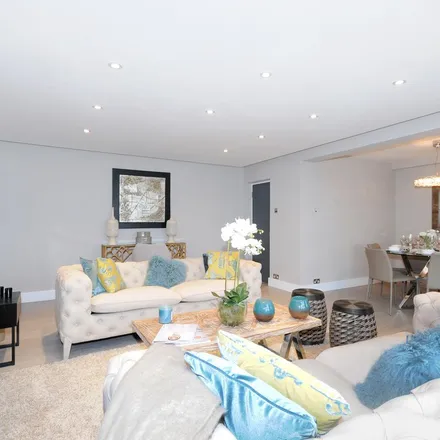 Image 2 - Boydell Court, London, NW8 6NH, United Kingdom - Apartment for rent