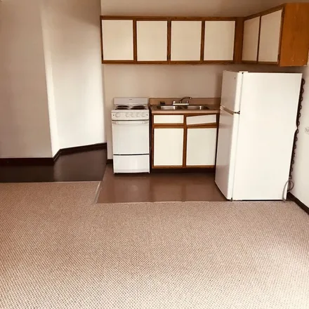 Rent this 1 bed apartment on 3933 North Clarendon Avenue in Chicago, IL 60613