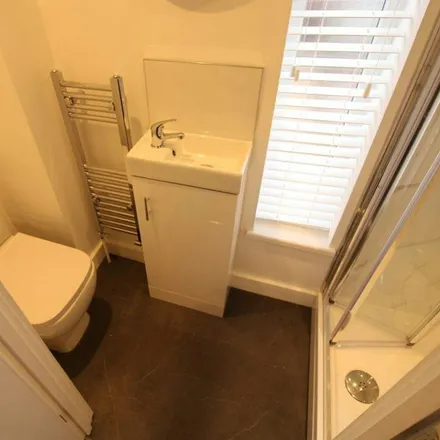Rent this 5 bed apartment on Wyggeston Street in Stretton, DE13 0SE