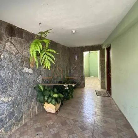 Buy this 3 bed house on Rua Major Trindade in Região Urbana Homogênea III, Poços de Caldas - MG