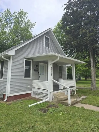 Buy this 2 bed house on 1036 East Adams Street in Macomb, IL 61455