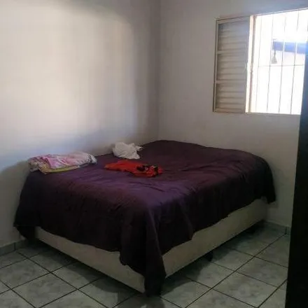 Buy this 2 bed house on Rua Caldas in Estância São José, Poços de Caldas - MG