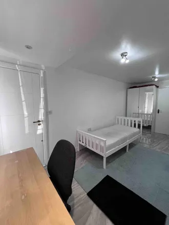Rent this studio apartment on High Worple in London, HA2 9SX