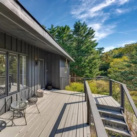 Rent this 3 bed house on 33 Surf Drive in Amagansett, East Hampton