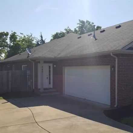 Rent this 3 bed condo on 542 Rose Cottage Circle in Gallatin, TN 37066