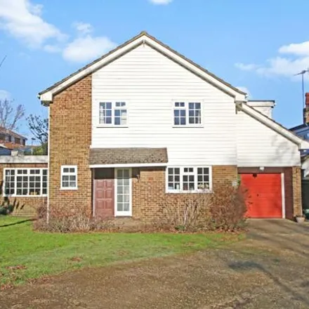 Buy this 4 bed house on 10 Lambourn Close in East Grinstead, RH19 2DP