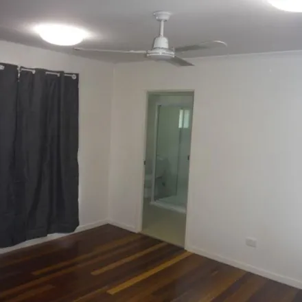 Image 7 - Belshore Street, Moranbah QLD 4744, Australia - Apartment for rent