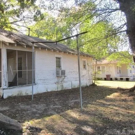Image 2 - 2508 West 16th Avenue, Pine Bluff, AR 71603, USA - House for sale