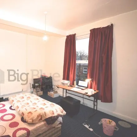 Rent this 6 bed townhouse on 36 Ebor Place in Leeds, LS6 1NR