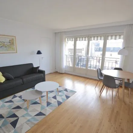 Rent this 1 bed apartment on 2v Voie Bb/16 in 75116 Paris, France
