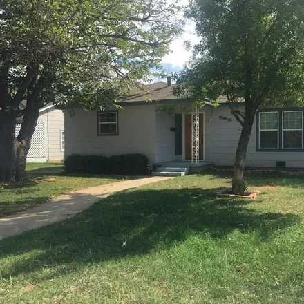 Rent this 2 bed house on 757 East North 11th Street in Abilene, TX 79601