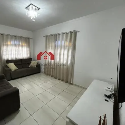Buy this 3 bed house on Avenida Inocêncio Pires de Oliveira in Centro, Cotia - SP