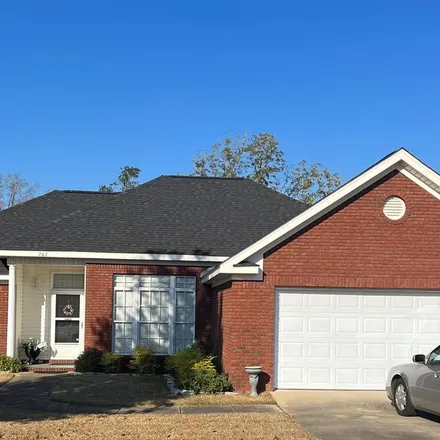 Buy this 3 bed house on 207 Rusty Drive in Dothan, AL 36301