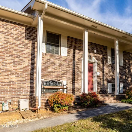 Image 3 - 2012 South Belmont Drive, Belmont Addition, Maryville, TN 37804, USA - House for sale
