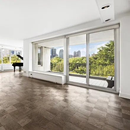 Image 2 - 857 Fifth Ave Fl 7, New York, 10065 - Apartment for sale