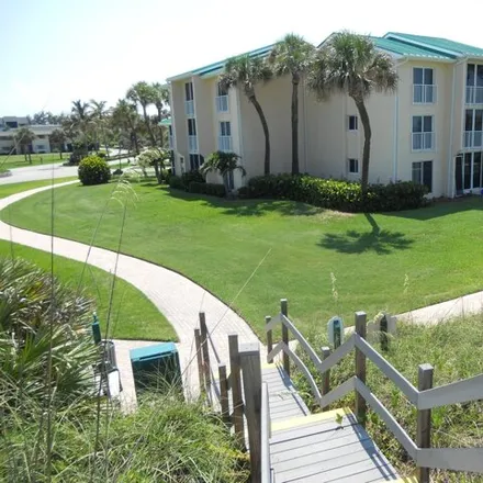 Rent this 2 bed condo on 500 Compass Drive in Fort Pierce, FL 34949