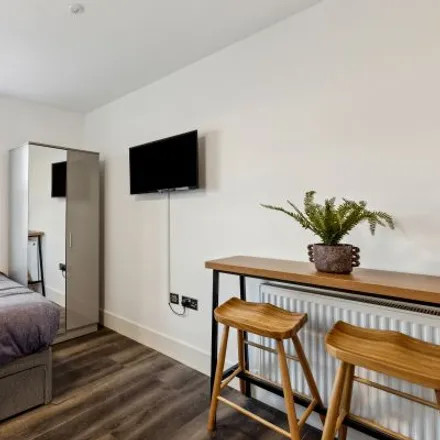 Image 7 - 7 Sutherland Avenue, London, W9 2HQ, United Kingdom - Apartment for rent