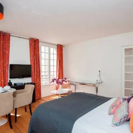 Rent this 2 bed apartment on 58 Rue Saint-Dominique in 75007 Paris, France