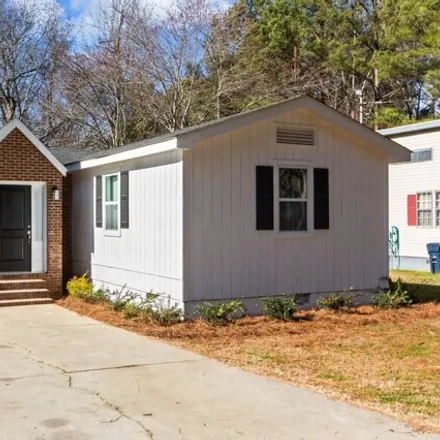 Buy this 3 bed house on 927 South Chestnut Street in Fremont, Wayne County