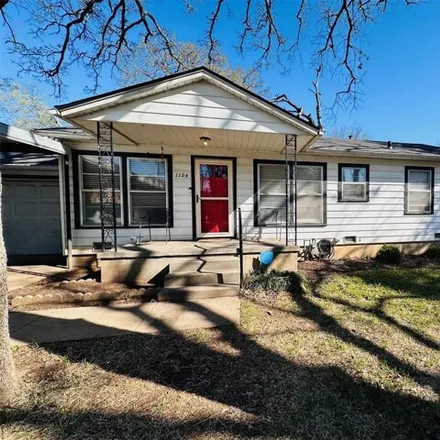 Buy this 3 bed house on 1193 Waco Street in Durant, OK 74701