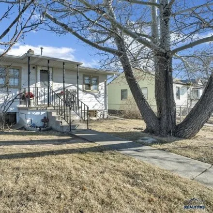 Buy this 3 bed house on 477 College Avenue in Rapid City, SD 57701