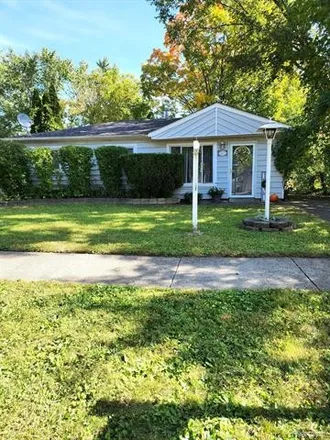 Buy this 3 bed house on 23182 Colgate Street in Farmington Hills, MI 48336