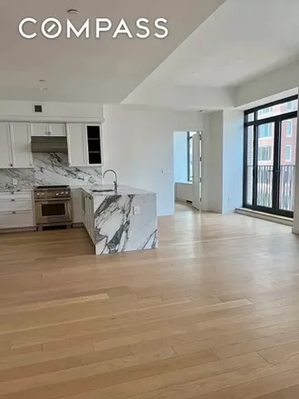 Rent this 3 bed condo on 271 West 87th Street in New York, NY 10024