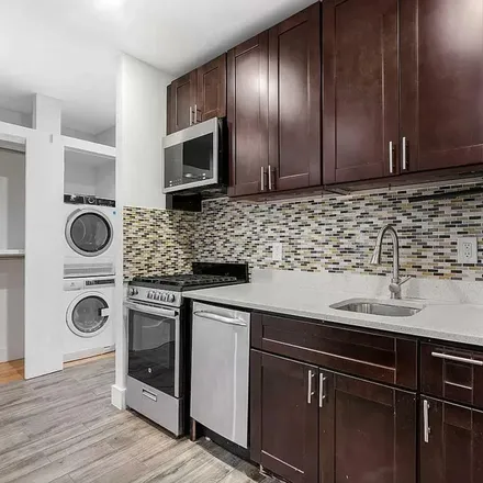 Rent this 4 bed apartment on 341 Lexington Avenue in New York, NY 10016