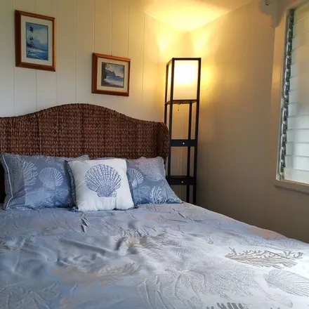 Rent this 2 bed house on Waianae in HI, 96792