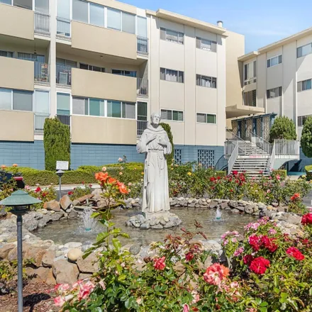 Image 2 - Alameda South Shore Center, Willow Street, Alameda, CA 94501, USA - Condo for sale