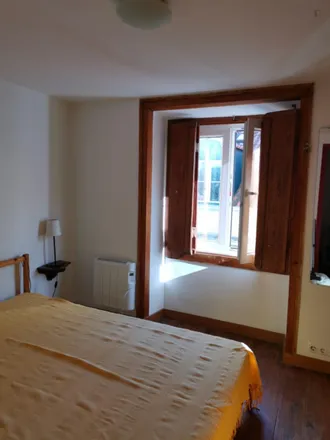 Rent this 1 bed apartment on Rua da Rosa 72 in 74, 76