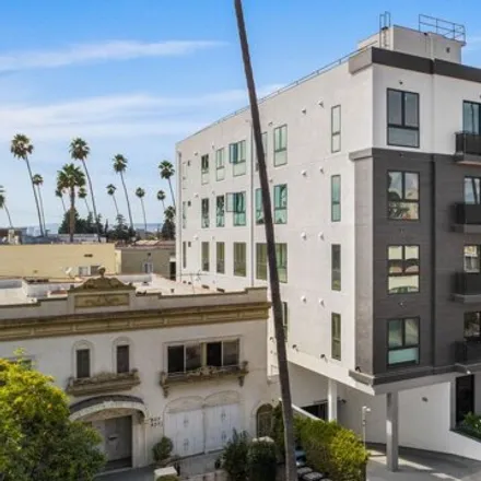 Image 2 - 931 Fedora Street, Los Angeles, CA 90006, USA - Apartment for rent