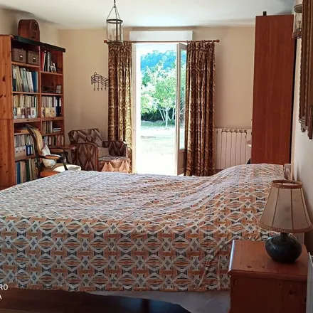 Rent this 5 bed house on Route de Villes sur Auzon in 84570 Mormoiron, France