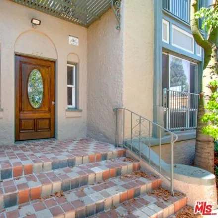 Image 3 - 283 North Kenmore Avenue, Los Angeles, CA 90004, USA - House for sale